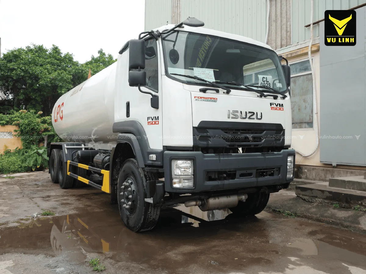 Xe xi téc chở khí hóa lỏng LPG 23 khối ISUZU FVM hiện đại