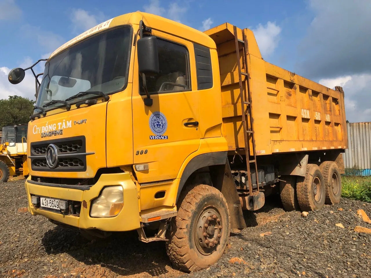 Xe ben dongfeng 3 chân