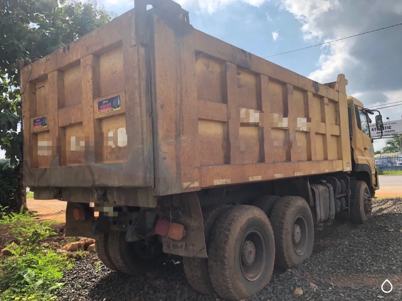 Xe ben dongfeng 3 chân