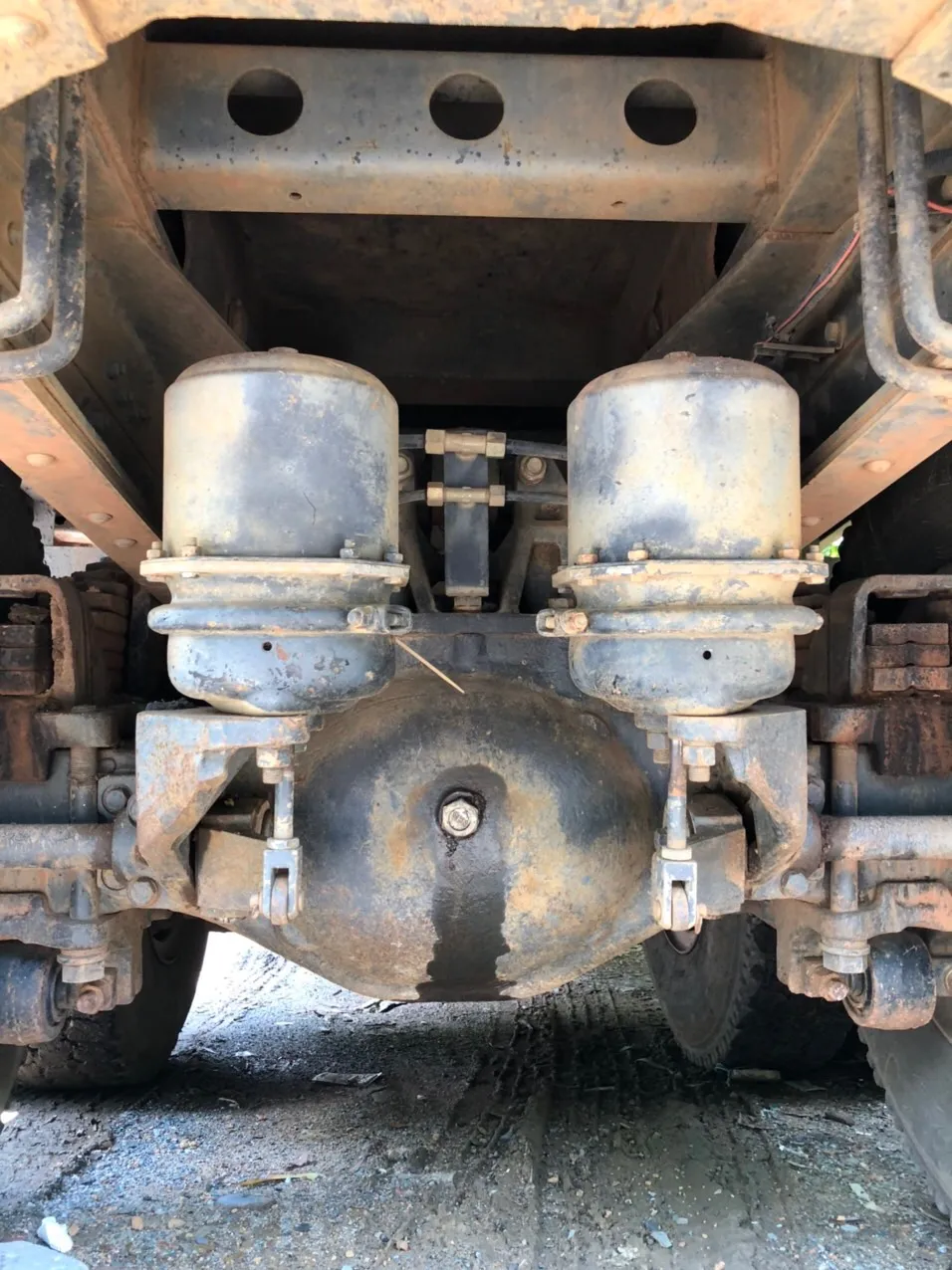 Xe ben dongfeng 3 chân