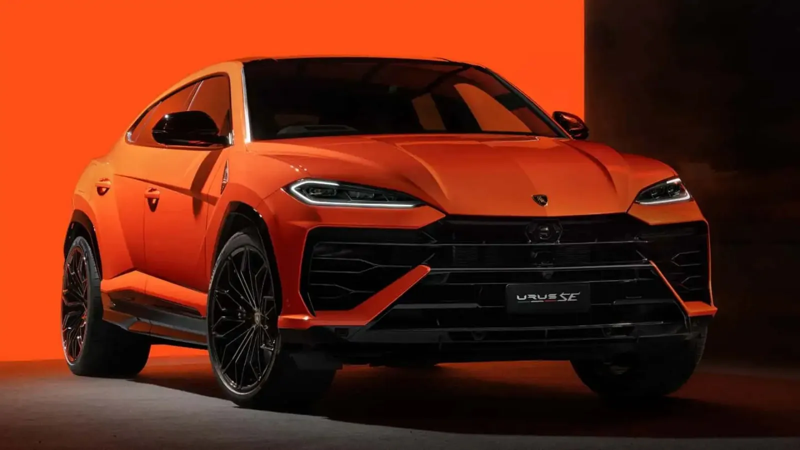 Lamborghini Urus SE 2025 - SUV hybrid hiệu suất cao với động cơ V8 tăng áp kép