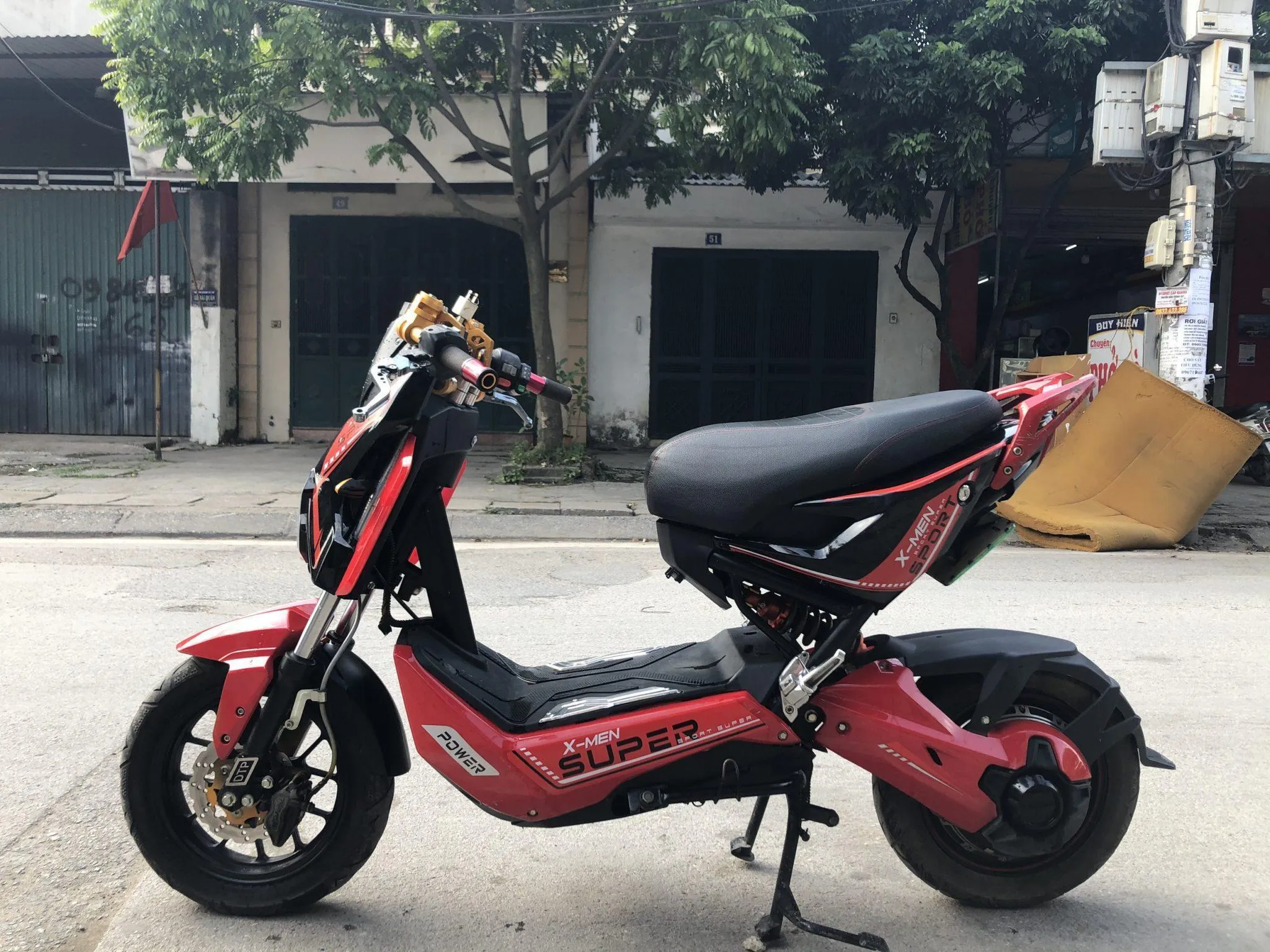 Toàn cảnh một chiếc xe Xmen cũ đã dọn mới