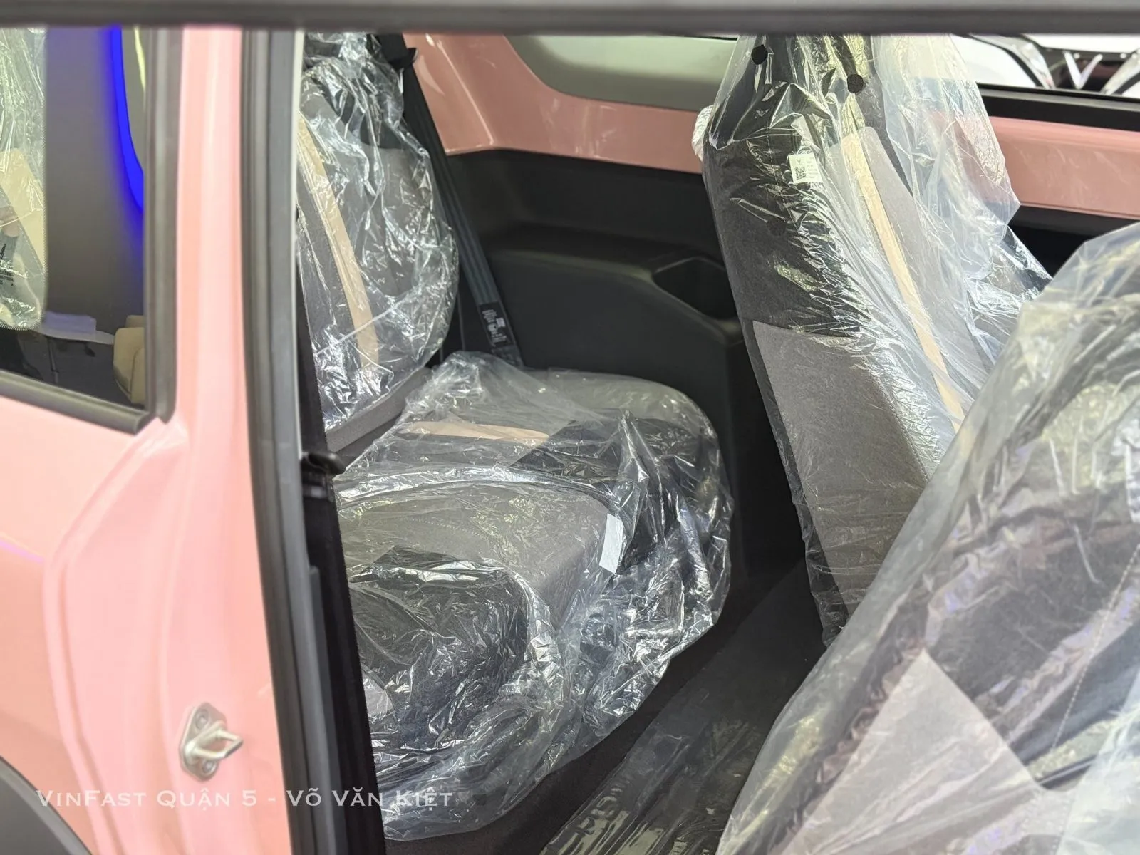 Cốp xe VF3 với dung tích hợp lý